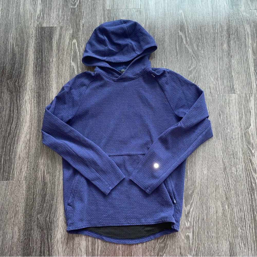 ‘lululemon’ at ease hoodie